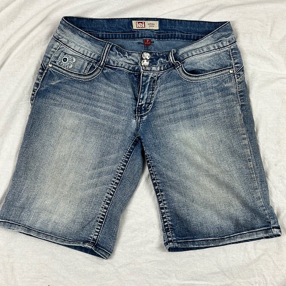 LEI Denim Shorts Size 7 - Picture 2 of 5